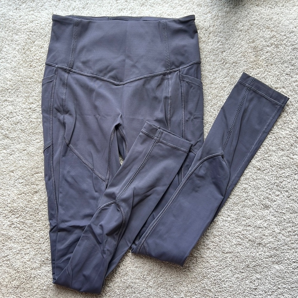 Lululemon grey high waisted leggings with pockets